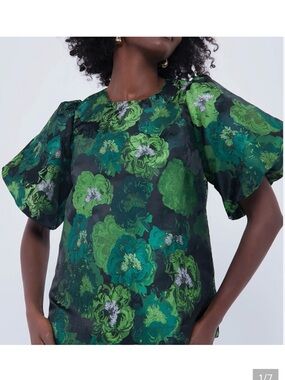Pomander Place Tuckernuck Lyla Floral shirt sz L